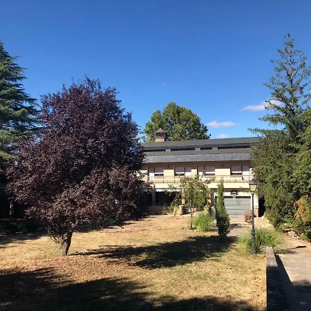 Casa El Arbol Del Lilo Semesterbostad El Espinar