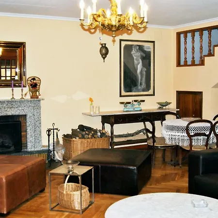 Casa El Arbol Del Lilo * إل إيسبينار