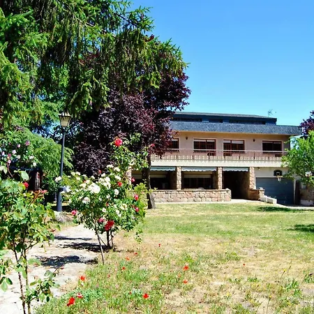 Casa El Arbol Del Lilo Nyaraló